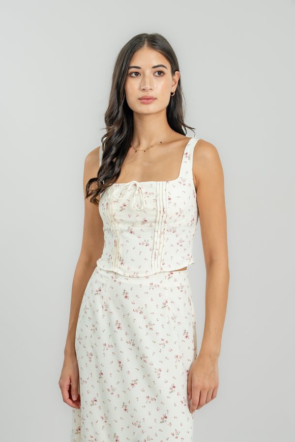 Janelle Top in Strawberry Floral